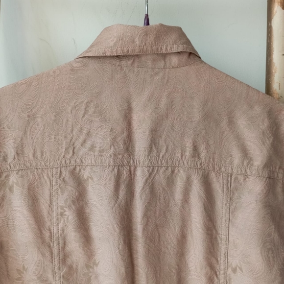 ♥️ Paisley Light Pink and Tan Jacket - Picture 4 of 16